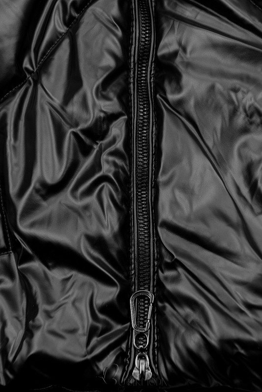 Fekete színű fényes téli kabát