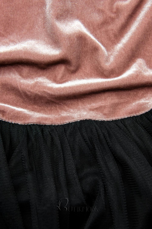 Rózsaszínű ruha tüll szoknyával