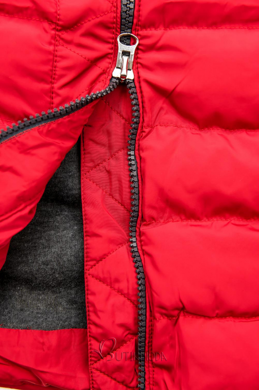 Piros színű steppelt kabát