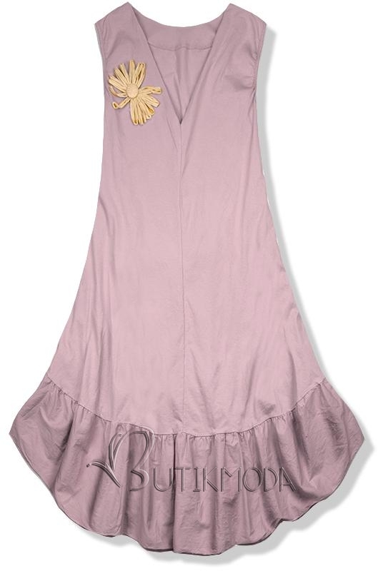 Vintage-rózsaszínű ruha brossal