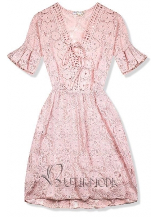 Rózsaszínű csipke ruha