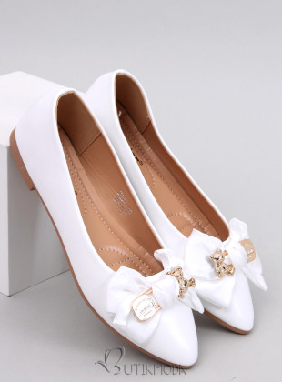 Fehér színű balerina cipő masnival és csattal