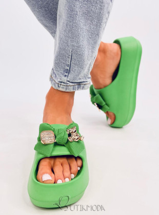 Zöld színű női gumi papucs masnival