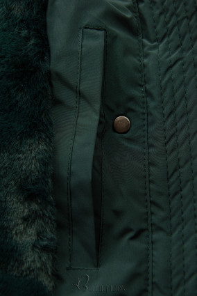Sötétzöld színű téli kabát nagy kapucnival
