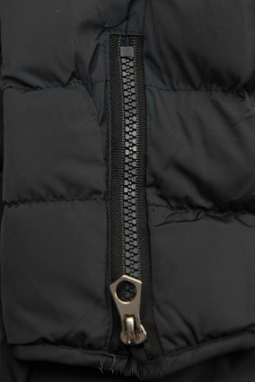 Fekete színű steppelt kabát plüss béléssel