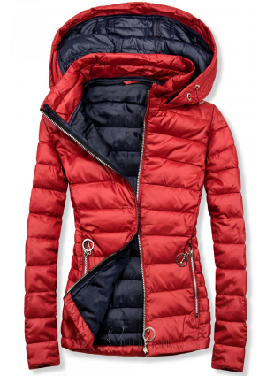 Piros és kék színű steppelt kabát