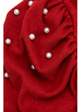 Piros színű elegáns ruha gyöngyökkel