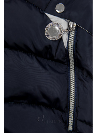 Kék színű hosszított kabát kapucnival