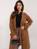 Elegáns átmeneti kabát camel színben