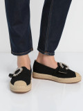 Fekete színű női espadrilles cipő csattal