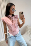 Púderrózsaszínű body dekoratív övvel