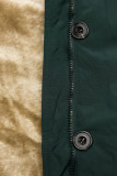 Sötétzöld színű parka az őszi/téli időszakra levehető béléssel