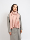 Rózsaszínű textil sál