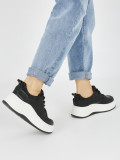 Női fekete színű sneaker vastag talppal