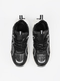 Fekete női sneakers díszítő betétekkel