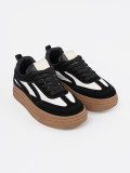 Fekete női sneakers fehér részletekkel