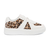 Fehér színű leopárdmintás sneaker cipő
