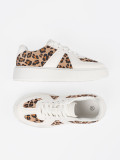Fehér színű leopárdmintás sneaker cipő