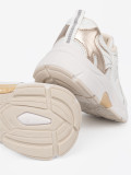 Fehér színű sneaker cipő bézs-aranyszínű részletekkel