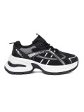 Fekete színű sneaker cipő szellős felsőrésszel és masszív fehér talppal