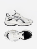 Fehér-fekete színű kényelmes sneaker cipő hálós anyaggal
