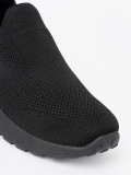 Fekete színű slip-on tornacipő