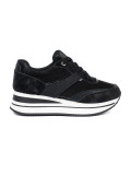 Fekete színű sneaker cipő fényes részletekkel