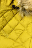 Sárga színű steppelt téli kabát