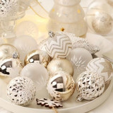 Aranyszínű karácsonyfadíszek, 6 cm, 16 darab