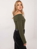 Elegáns khaki színű pulóver hosszú ujjakkal