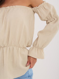 Bézs színű nyitott vállú blúz