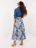 Elegáns virágmintás midi szoknya övvel - kék színű