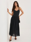 Fekete színű maxi nyári ruha vállpánttal