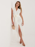 Elegáns midi ruha átlapolt dekoltázzsa - ekrü színű