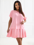 Világos rózsaszín bővülő mini ruha rövid ujjal