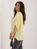 Sárga színű blúz V-nyakkivágással és rövid ujjal