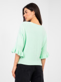 Elegáns mentazöld színű pulóver 3/4-es ujjal és fodorral