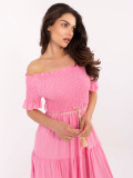 Rózsaszínű off-shoulder fazonú midi ruha