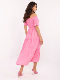 Rózsaszínű off-shoulder fazonú midi ruha