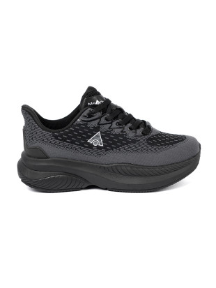 Könnyű fekete színű sneaker cipő szellős felsőrésszel