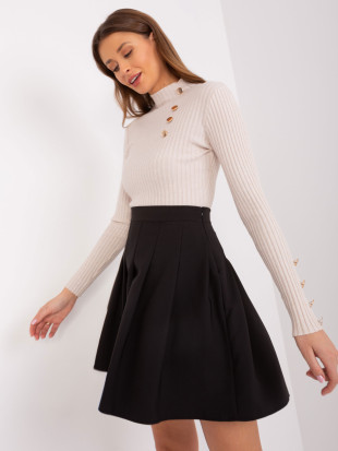 Elegáns fekete színű bővülő szoknya