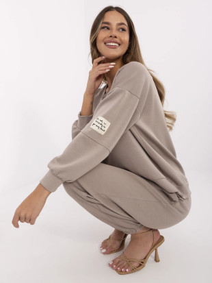 Stílusos sötétbézs színű szett