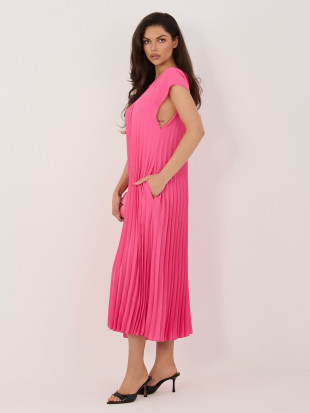 Elegáns rózsaszínű midi ruha zsebekkel