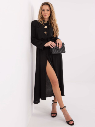 Fekete, bővülő fazonú midi ruha övvel és brossal